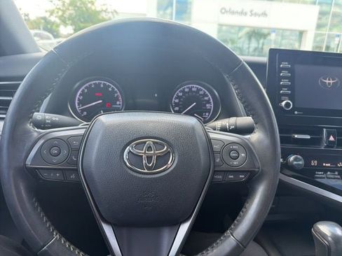 Used 2022 Toyota Camry SE FWD image 26