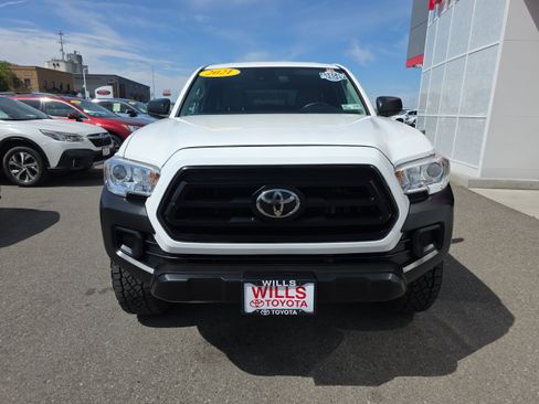 Used 2021 Toyota Tacoma SR RWD image 5