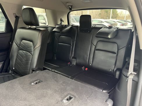 Certified 2024 Nissan Pathfinder Platinum w/ Cargo Package image 32