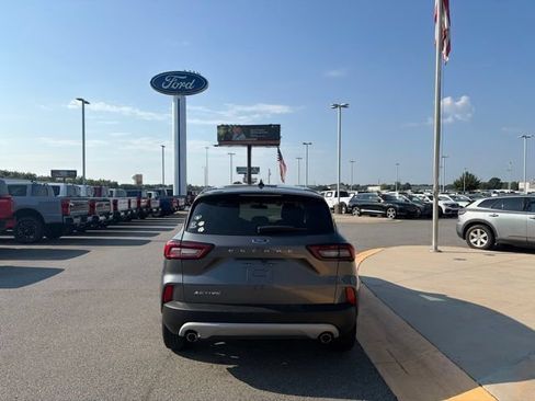 Used 2023 Ford Escape Active FWD image 4