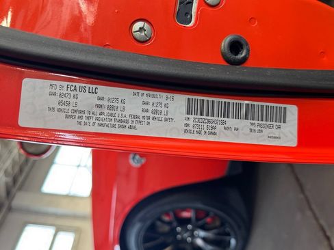 Used 2016 Dodge Challenger SRT Hellcat RWD image 31