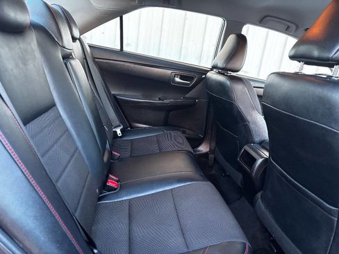 Used 2017 Toyota Camry SE image 26