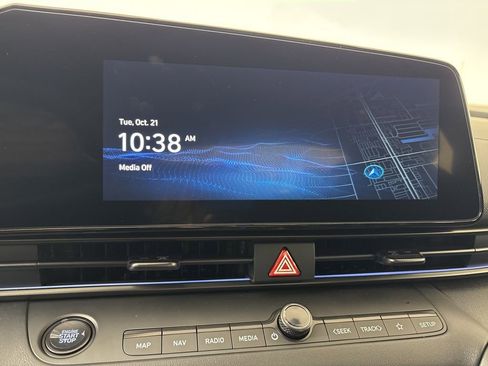 New 2025 Hyundai Elantra SEL FWD image 25