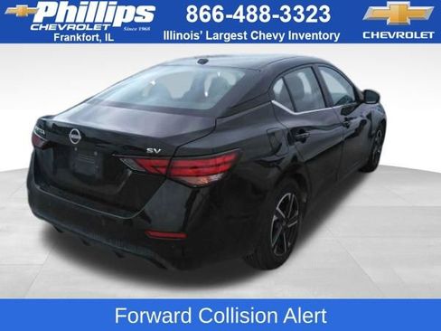 Used 2024 Nissan Sentra SV image 3