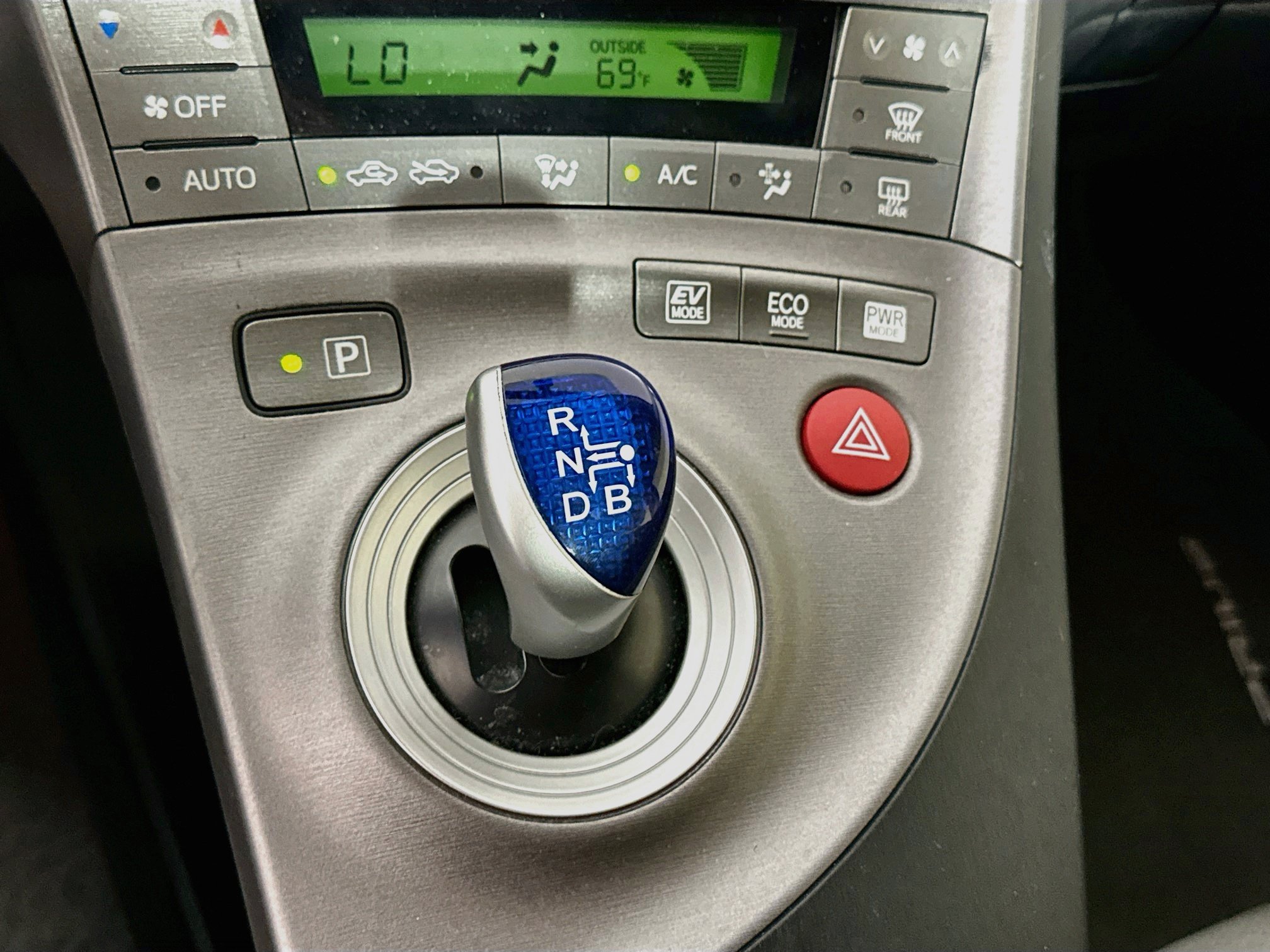 Used 2014 Toyota Prius Three FWD image 23
