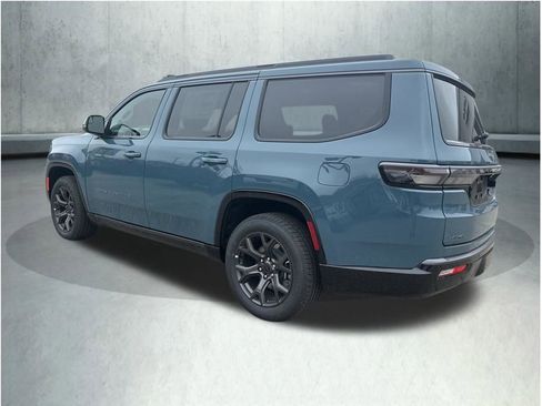 New 2026 Jeep Grand Wagoneer Limited AWD/4WD image 3