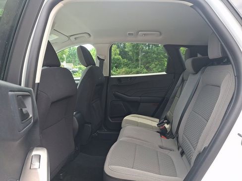 Used 2022 Ford Escape SE AWD/4WD image 11