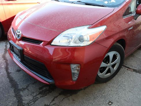Used 2013 Toyota Prius Two image 2