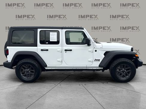 Used 2025 Jeep Wrangler Unlimited Sport AWD/4WD image 6