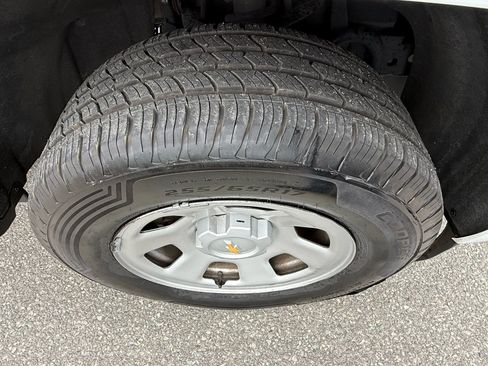 Used 2021 Chevrolet Colorado W/T w/ WT Convenience Package image 13