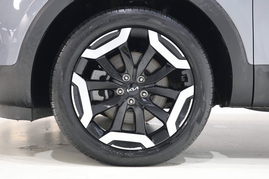 Used 2025 Kia Telluride S AWD/4WD image 11