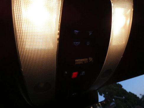 Used 2016 Volvo XC60 T6 Platinum image 62