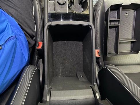 Used 2022 Volkswagen Atlas Cross Sport SE image 35