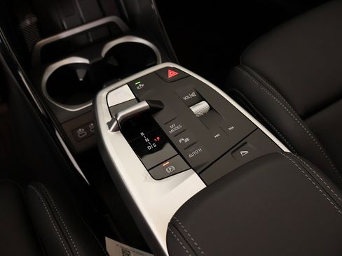 New 2026 BMW X1 xDrive28i w/ Technology Package image 9