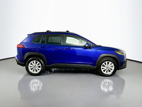 Certified 2023 Toyota Corolla Cross LE w/ Moonroof Package AWD/4WD image 8