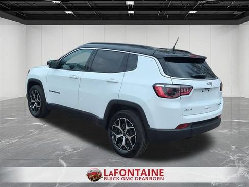 Used 2025 Jeep Compass Limited AWD/4WD image 6