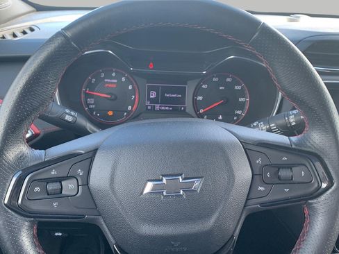 Used 2021 Chevrolet TrailBlazer RS w/ Convenience Package AWD/4WD image 9