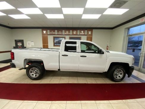 Used 2018 Chevrolet Silverado 1500 W/T image 6