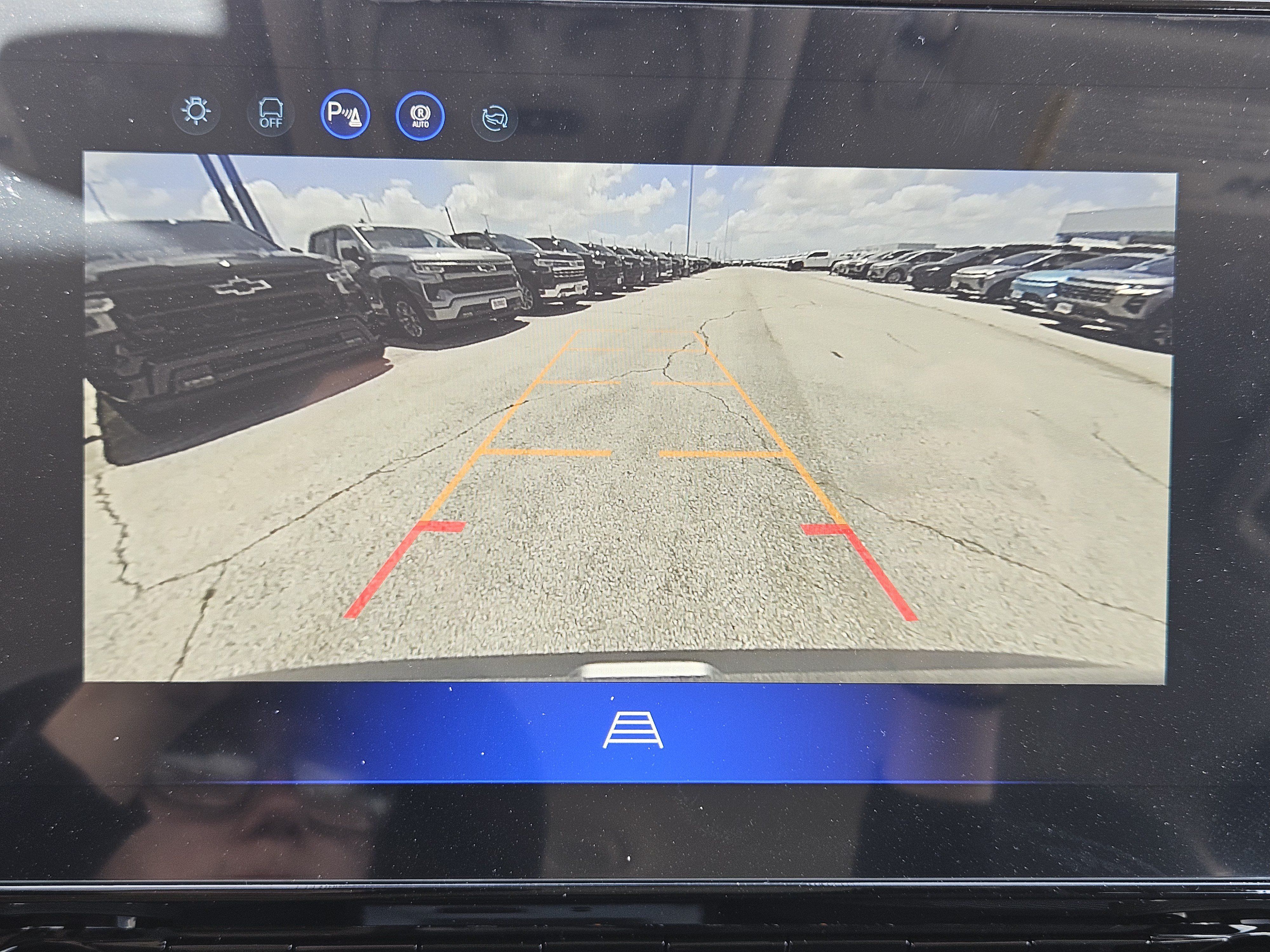 New 2027 Chevrolet Bolt LT w/ Comfort Package FWD image 14