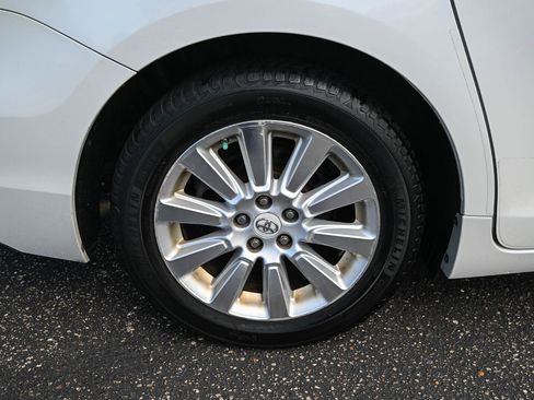 Used 2011 Toyota Sienna Limited w/ Premium Pkg FWD image 14