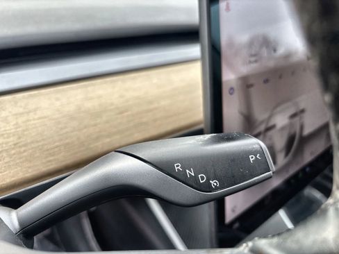 Used 2018 Tesla Model 3 Long Range image 22