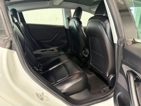 Used 2019 Tesla Model 3 Mid Range RWD image 15