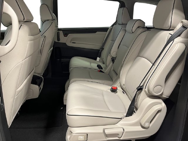 New 2027 Honda Odyssey Touring image 19