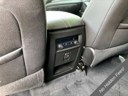Used 2021 Chevrolet Traverse LS AWD/4WD image 26