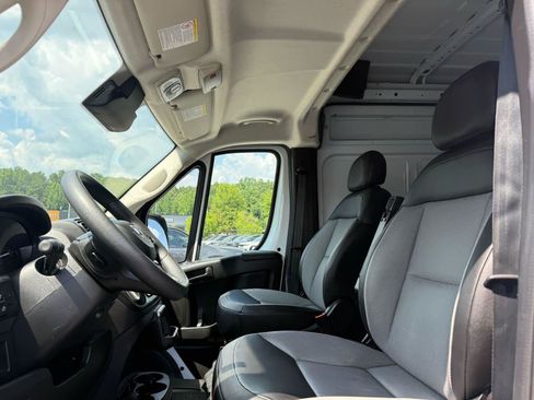 Used 2024 RAM ProMaster 2500 w/ Convenience Group FWD image 23