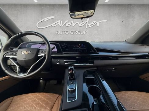 Used 2023 Cadillac Escalade Sport w/ Touring Package AWD/4WD image 20