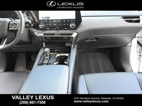 Used 2025 Lexus RX 350h w/ Convenience Package image 8