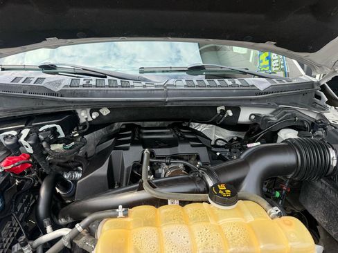 Used 2018 Ford F150 XLT w/ Equipment Group 302A Luxury AWD/4WD image 8