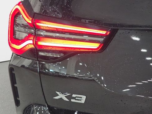 Used 2024 BMW X3 sDrive30i w/ M Sport Package RWD image 21