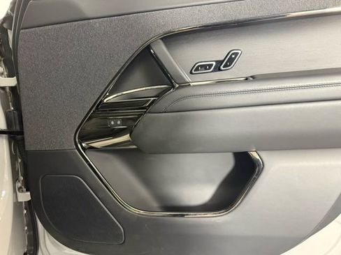 Certified 2023 Land Rover Range Rover Sport SE Dynamic image 32