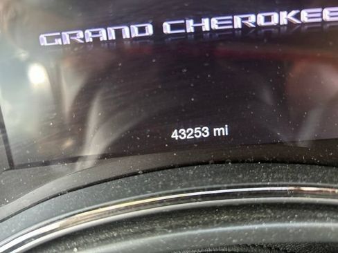 Used 2020 Jeep Grand Cherokee Limited X AWD/4WD image 18