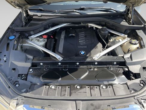 Used 2019 BMW X5 xDrive40i w/ M Sport Package image 25