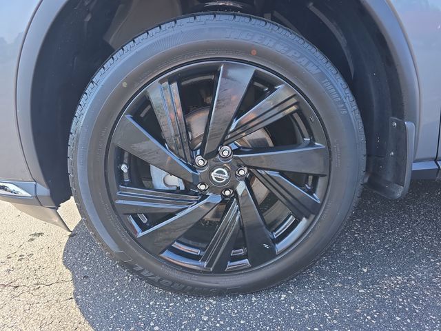 Used 2017 Nissan Murano Platinum w/ Platinum Technology Package AWD/4WD image 10