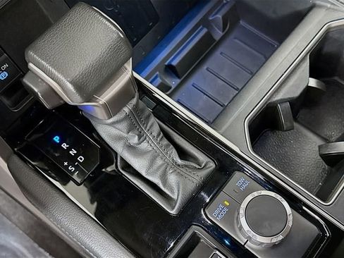 Used 2022 Toyota Tundra Limited image 17