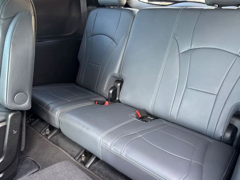 Used 2024 Buick Enclave Premium image 15