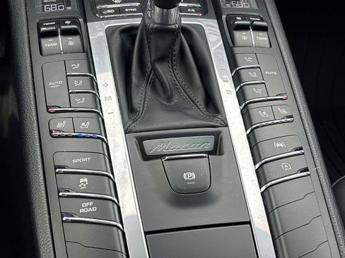 Used 2020 Porsche Macan S AWD/4WD image 27