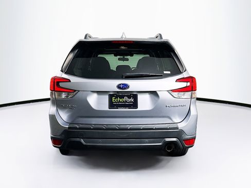 Used 2020 Subaru Forester Limited image 7