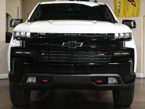 Used 2021 Chevrolet Silverado 1500 LT Trail Boss w/ Convenience Package II image 1