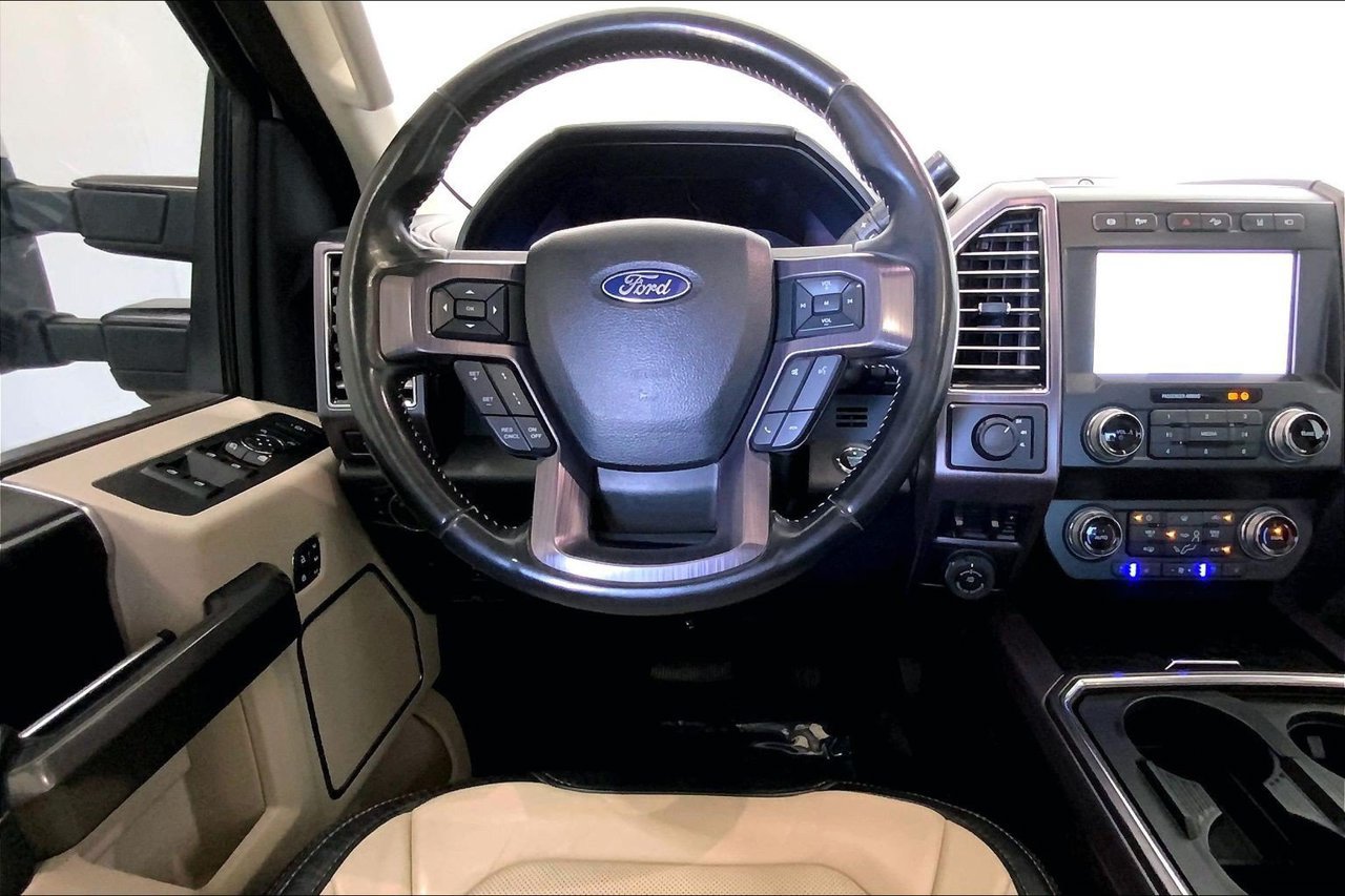 Used 2020 Ford F350 Limited AWD/4WD image 4