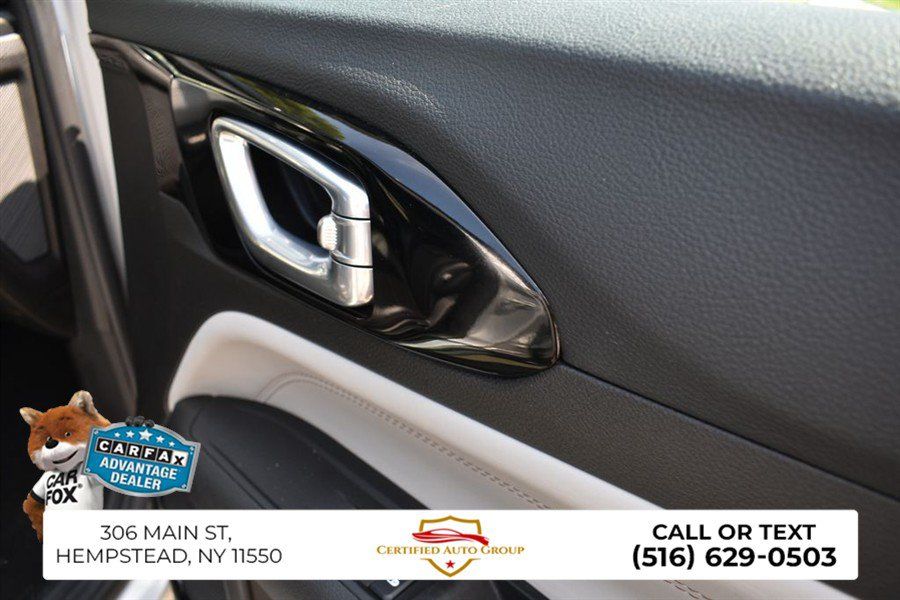 Used 2025 Jeep Compass Limited AWD/4WD image 22