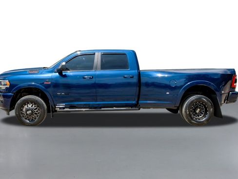 Used 2020 RAM 3500 Laramie w/ Night Edition AWD/4WD image 9