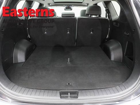 Used 2023 Hyundai Santa Fe Limited image 9