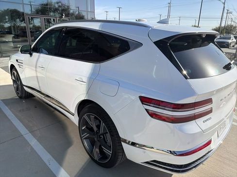 Used 2026 Genesis GV80 3.5T Prestige image 3
