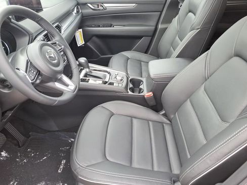 New 2025 MAZDA CX-5 AWD 2.5 S w/ Premium Plus Pkg image 16