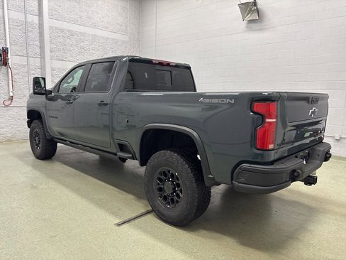 New 2026 Chevrolet Silverado 2500 ZR2 image 6