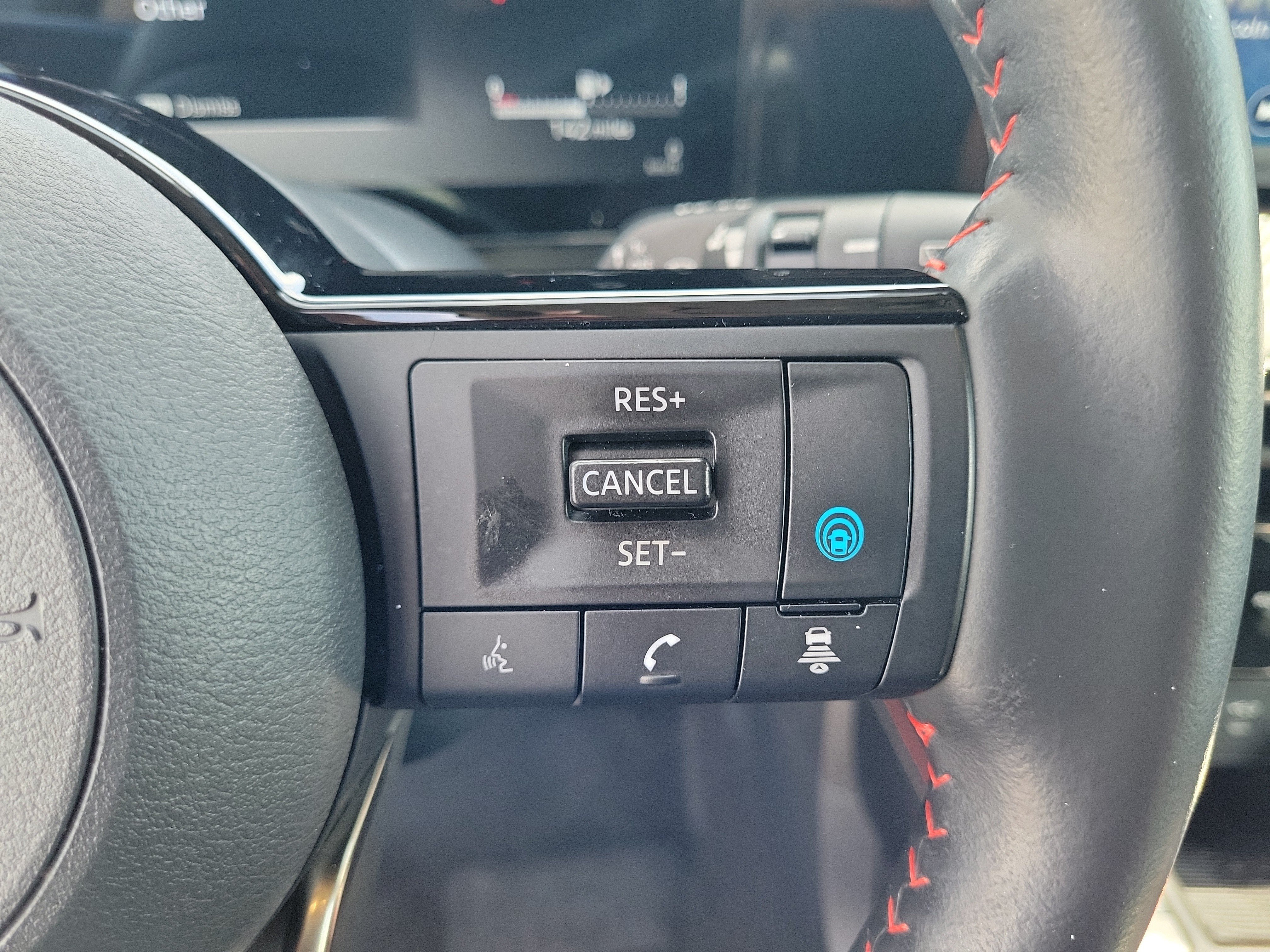 Certified 2025 Nissan Kicks SR w/ SR Premium Package FWD image 18
